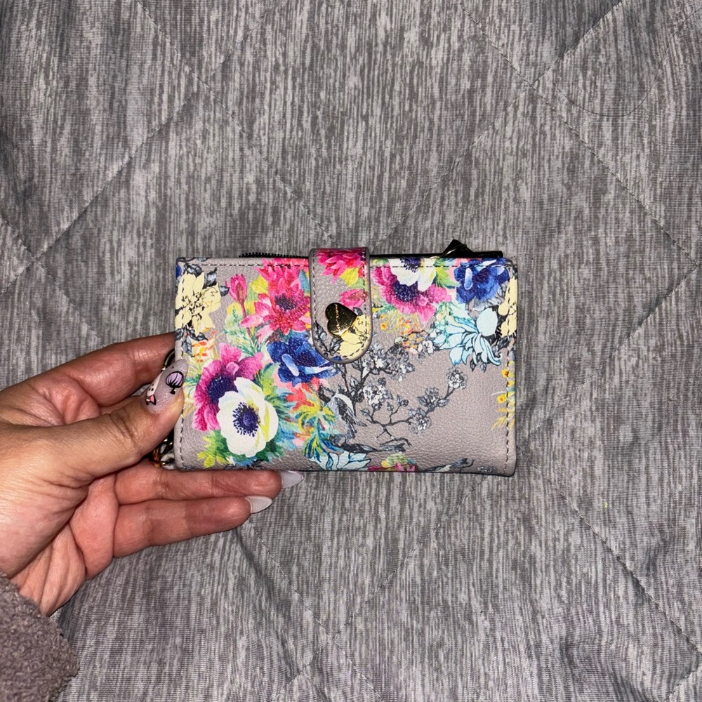 Betsy Johnson Grey Floral wallet